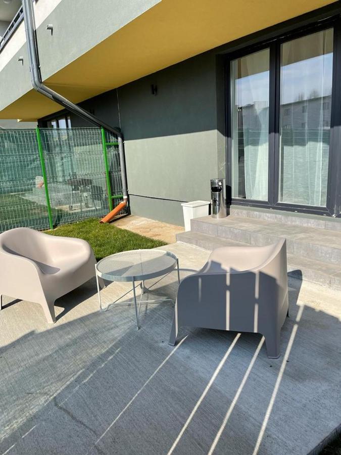 Galaxy Residence Villa Otopeni Exterior photo